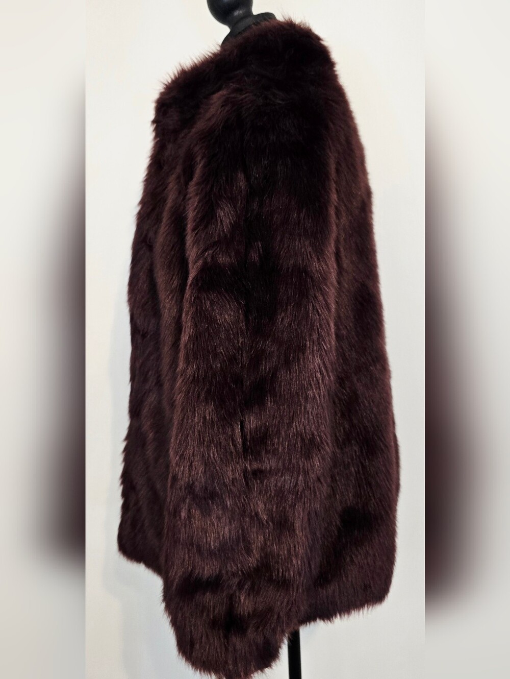Burgundy Faux Fur Coat Plush Glam Old Money Mob Wife Statement Jacket Luxe - Picture 8 of 9
